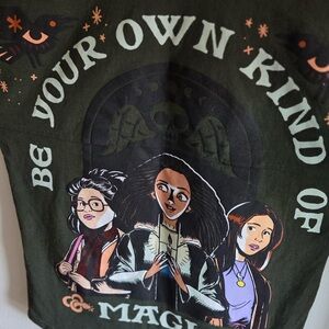 Disney Hocus Pocus Be Your Own Kind of Magic Long Sleeve Size S